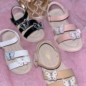 BabyGirl Butterfly Sandals with Jewels!